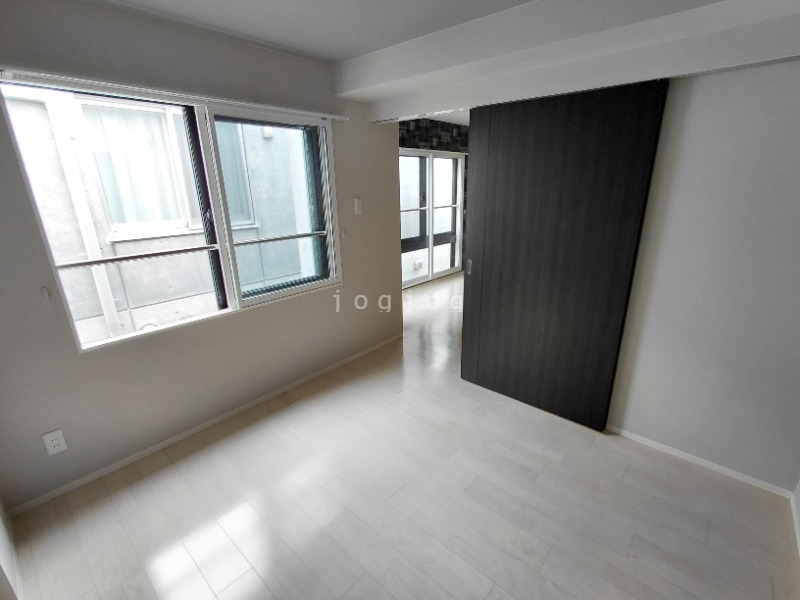 その他部屋・スペース　日当たりの良い明るいお部屋です。