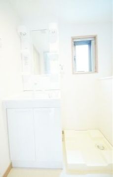 洗面設備　内見の予約先はタウンハウジング池袋東口店になります★★