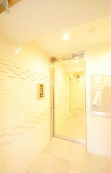 エントランス　内見の予約先はタウンハウジング池袋東口店になります★★