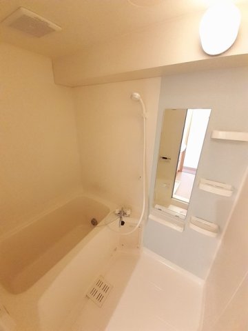 バス・シャワールーム　お風呂です