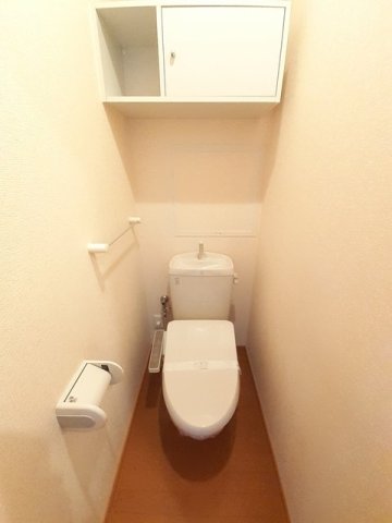 トイレ　コンパクトで使いやすいトイレです