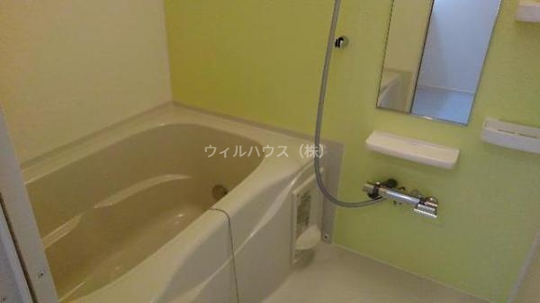 バス・シャワールーム　追い炊き付バス♪