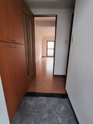 玄関　玄関も余裕がございます