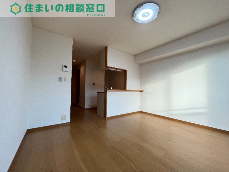 ＪＲ東海道本線 相見駅 徒歩7分 2階建 築21年の居間写真