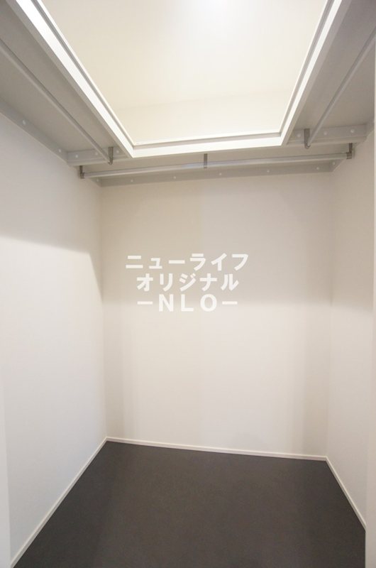 収納　大きくゆったりサイズのウォークインクローゼット☆