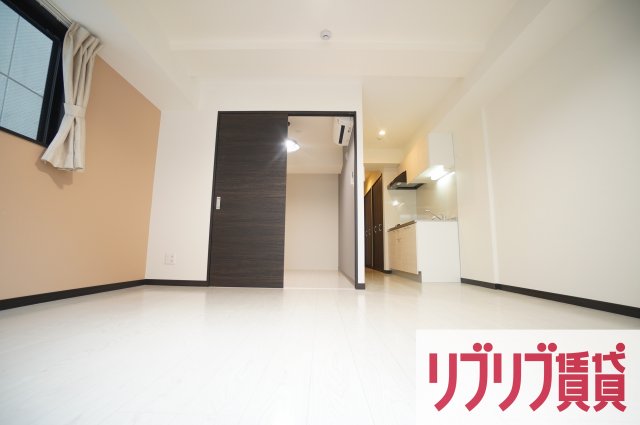 京成千葉線 京成千葉駅 徒歩7分 8階建 築9年の居間写真