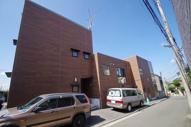 建物外観　★お部屋探しはタウンハウジング稲田堤店まで★