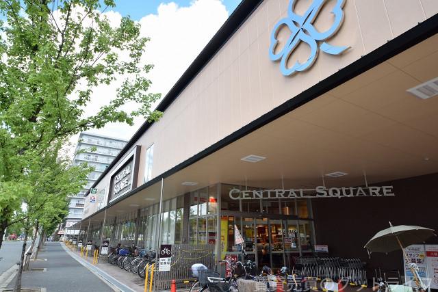 スーパー　ライフセントラルスクエア西大路花屋町店（スーパー）まで352m