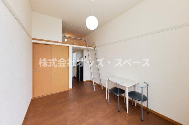 居室・リビング　※家具は付属しておりません