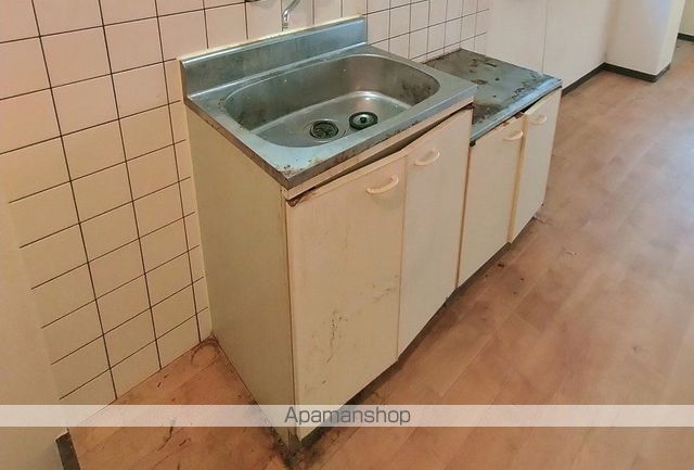 地下鉄長堀鶴見緑地線 蒲生四丁目駅 徒歩6分 4階建 築38年のキッチン写真