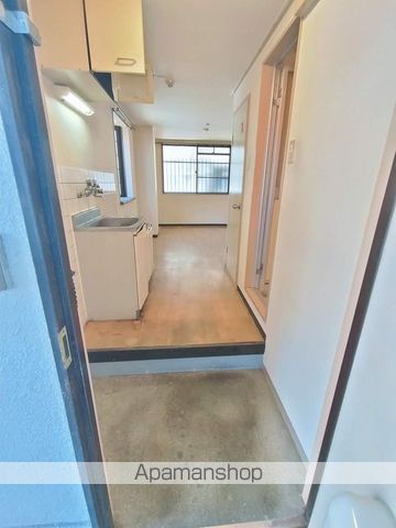 地下鉄長堀鶴見緑地線 蒲生四丁目駅 徒歩6分 4階建 築38年の玄関写真