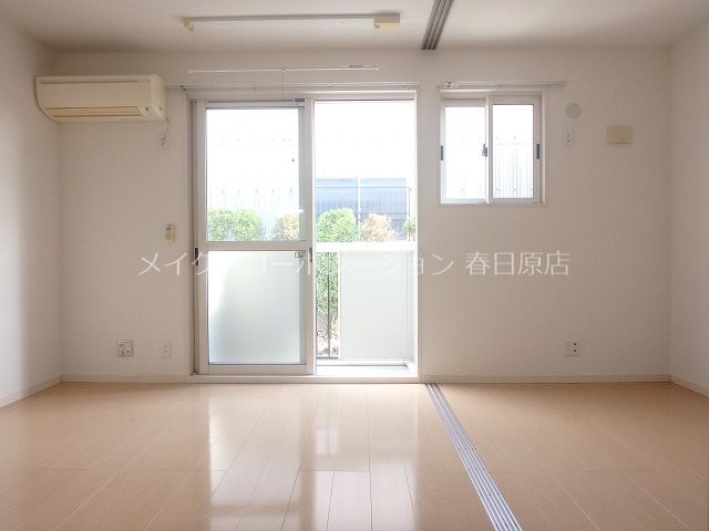 居室・リビング　写真は同型タイプ