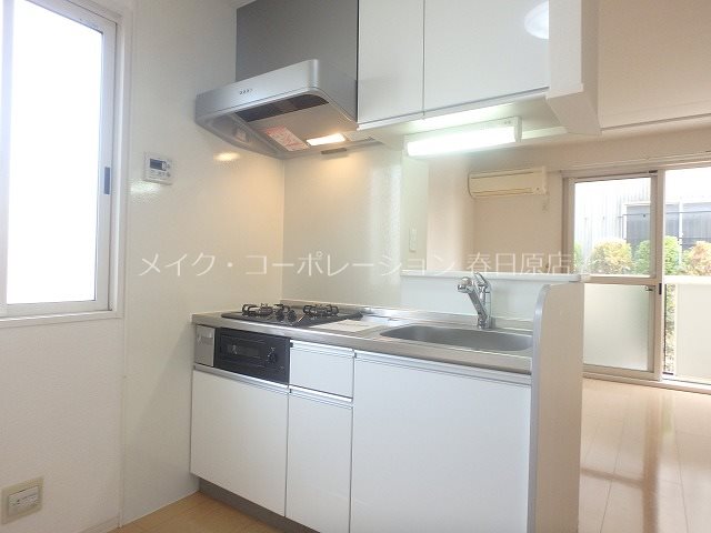 キッチン　写真は同型タイプ