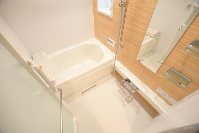 バス・シャワールーム　浴室