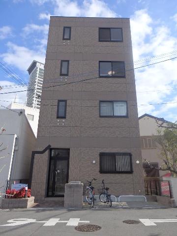 堺市東区丈六のマンションの建物外観