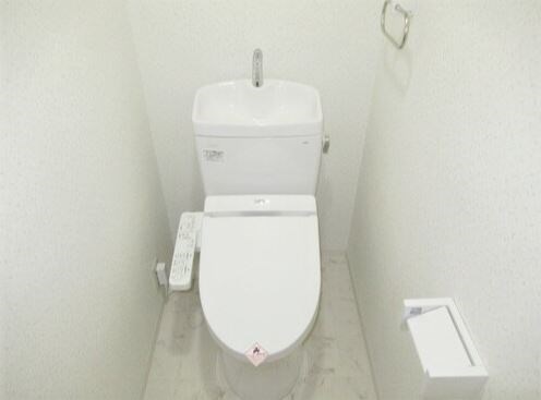 【足立区梅田のマンションのトイレ】