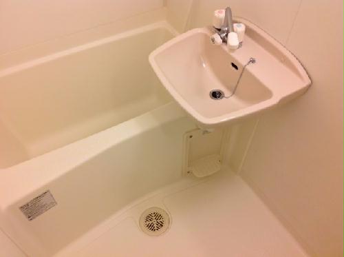 バス・シャワールーム　現況優先