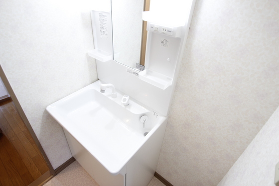 洗面設備　※別部屋の写真です