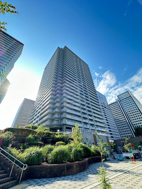 品川区東品川のマンションの建物外観