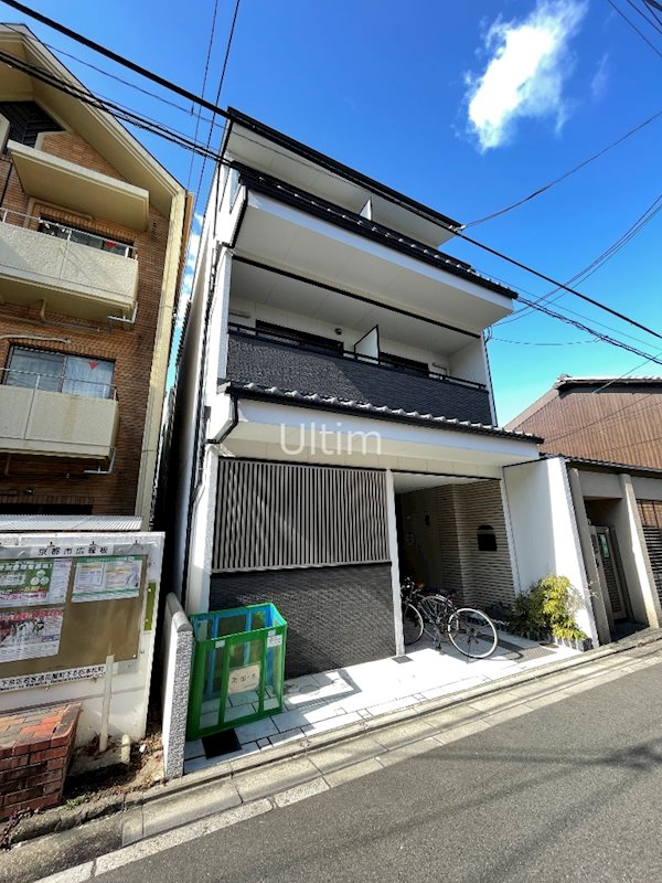 GARNET RESIDENCE ブリエ京都の建物外観