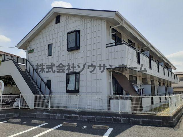 グリーンヒルズの建物外観