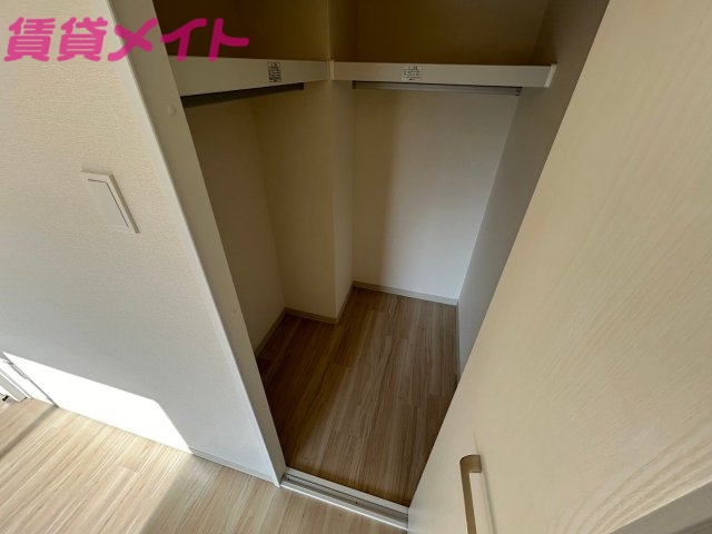 【津市栗真町屋町のマンションの収納】