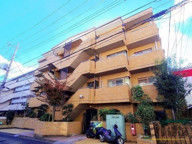 所沢市けやき台のマンションの建物外観