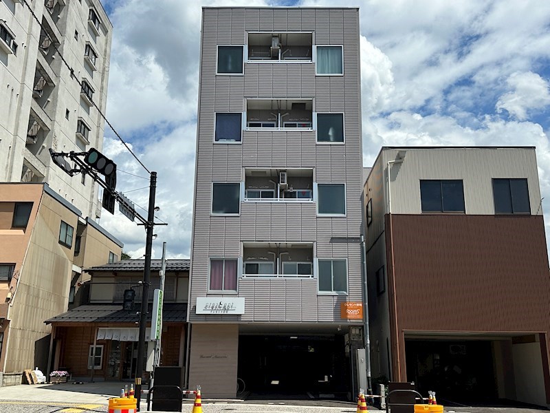 クレセント野町の建物外観