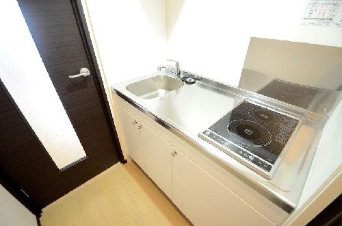 キッチン　同タイプ物件の写真です。