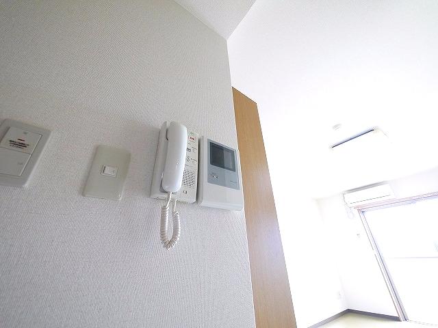 セキュリティ　TV付きインターホンです。