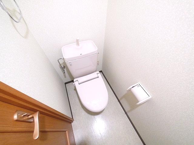 トイレ　トイレもきれいです