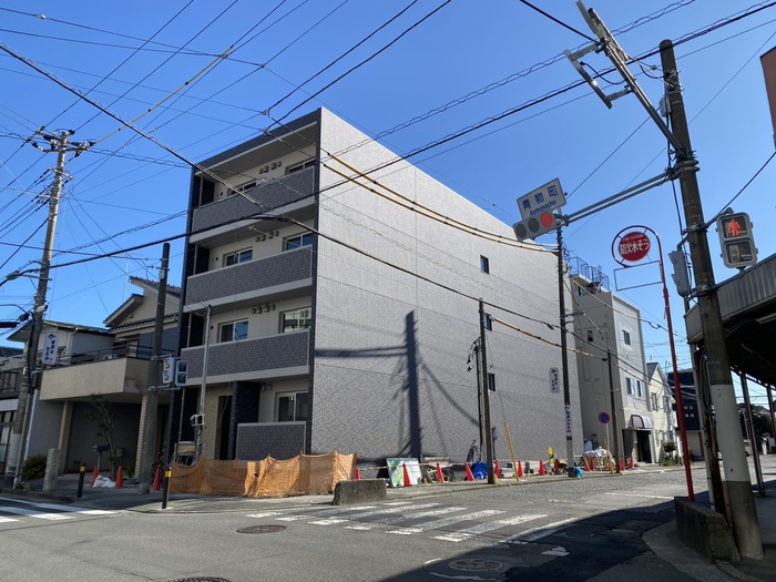 建物外観　建築中