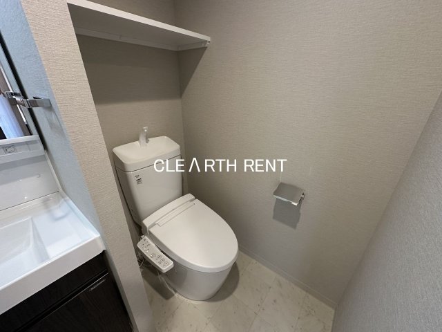 トイレ　洗浄・暖房前座など快適機能を搭載