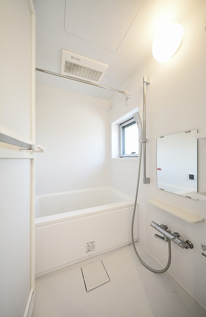 バス・シャワールーム　バス※別部屋参考写真