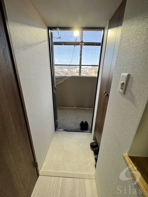 玄関　モデルルーム