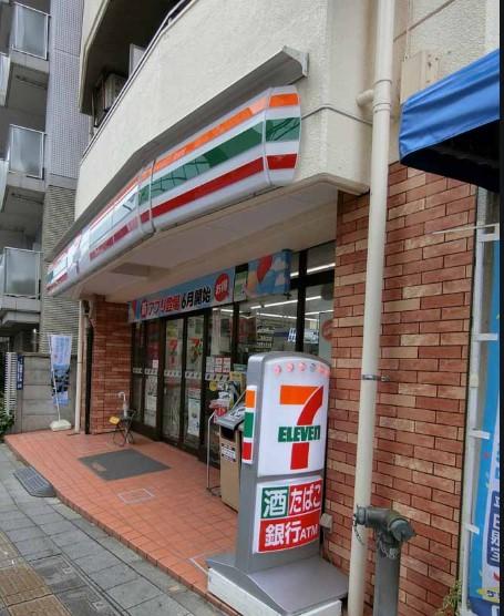 コンビニ　セブンイレブン高輪台駅前店（コンビニ）まで39m