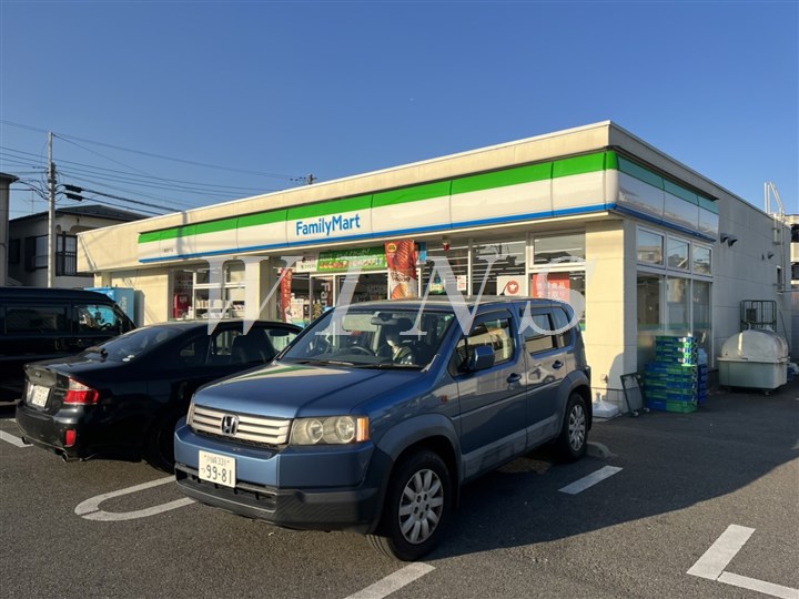 コンビニ　ファミリーマート 川崎登戸店（コンビニ）まで77m