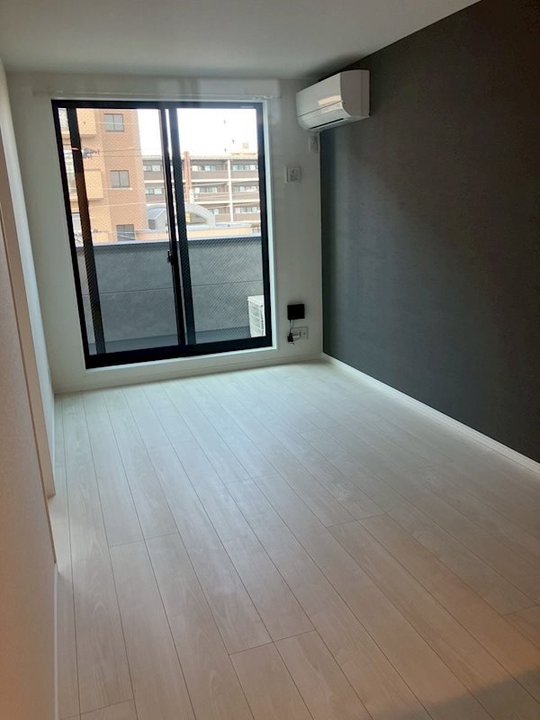 居室・リビング　※別号室参考写真