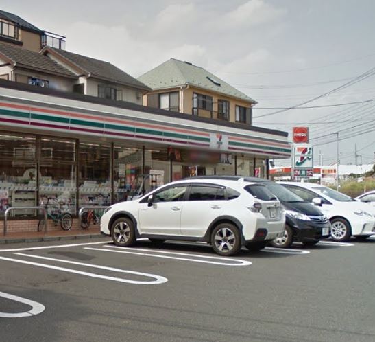 コンビニ　セブンイレブン 藤沢亀井野北店（コンビニ）まで97m