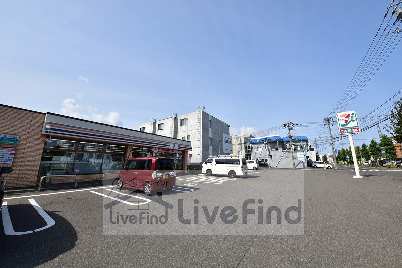 コンビニ　セブンイレブン月寒東5条店（コンビニ）まで123m