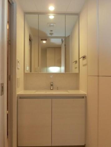 洗面設備　洗面※別部屋参照