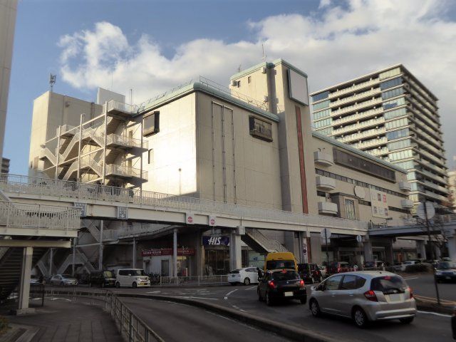 ショッピングセンター　オトカリテ（ショッピングセンター）まで1795m