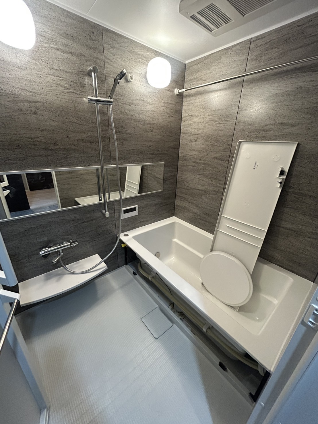 バス・シャワールーム