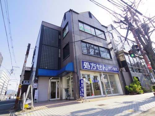 ドラックストア　サン薬局 桜井店（ドラッグストア）まで2076m