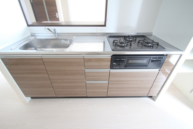 キッチン　※同間取の別室のお写真です。