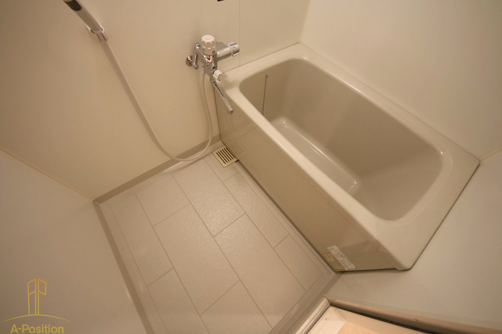 バス・シャワールーム　エグゼリエみなと通り