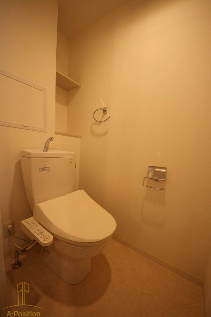 トイレ　エグゼリエみなと通り