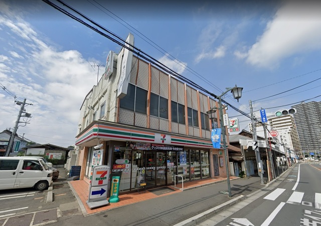 コンビニ　セブンイレブン所沢金山町店（コンビニ）まで243m
