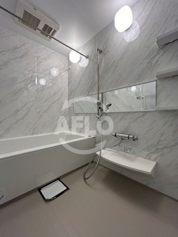 バス・シャワールーム　ロイヤルパークヒルズ上町　浴室