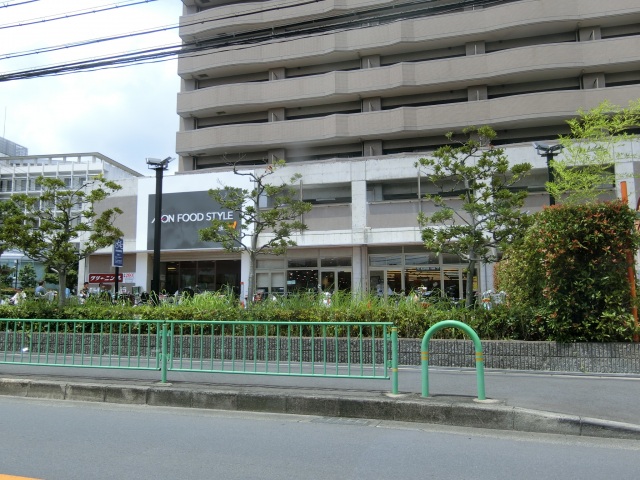 スーパー　ダイエー上穂積店（スーパー）まで180m